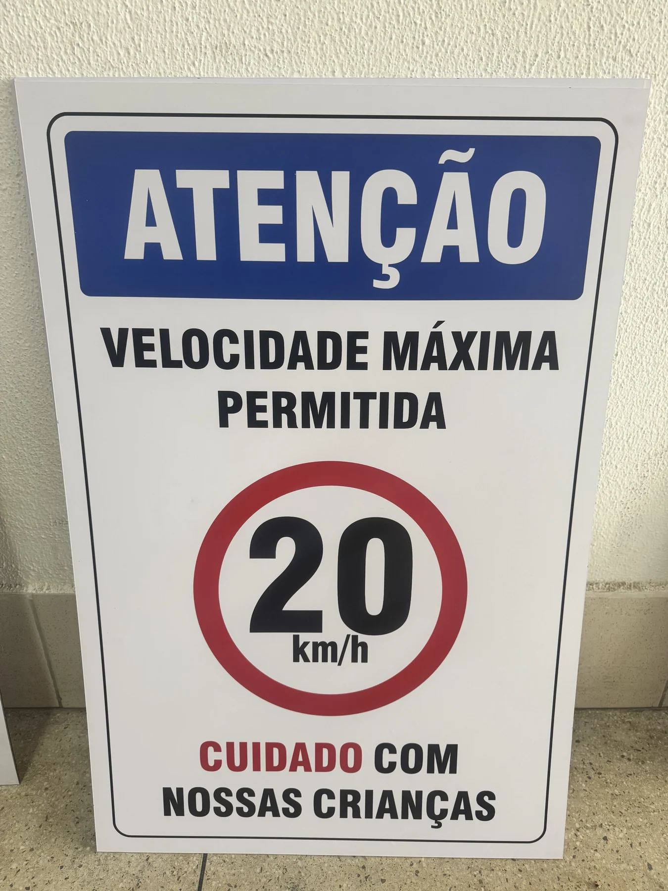 Referência visual: Limite de velocidade